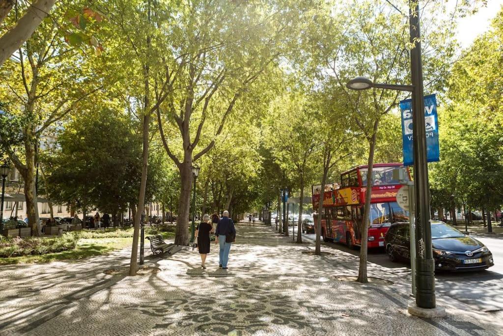City Center Apartment - Avenida Da Liberdade Лиссабон Экстерьер фото